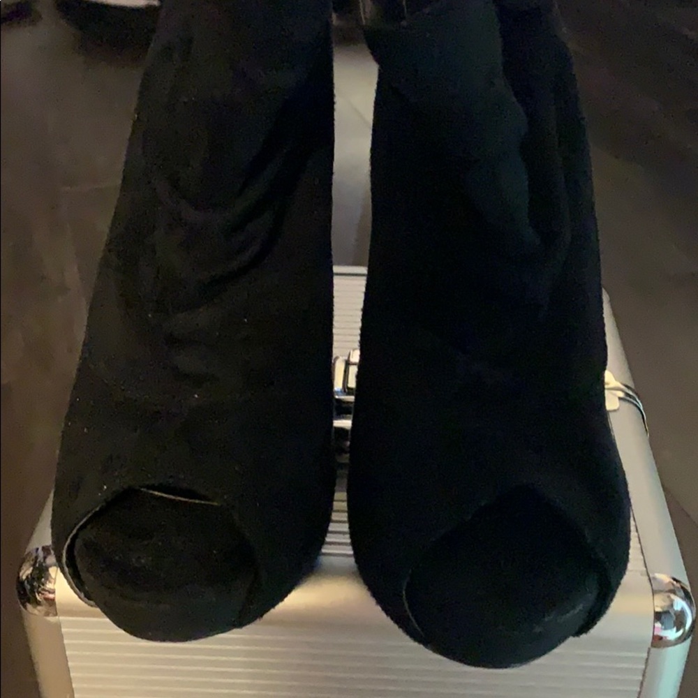 Black heels